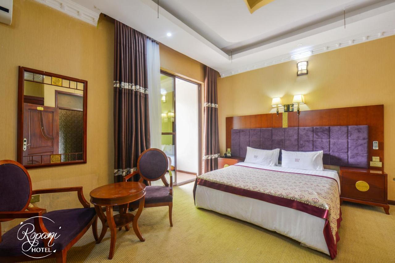 Ropani Hotel Kitende Экстерьер фото