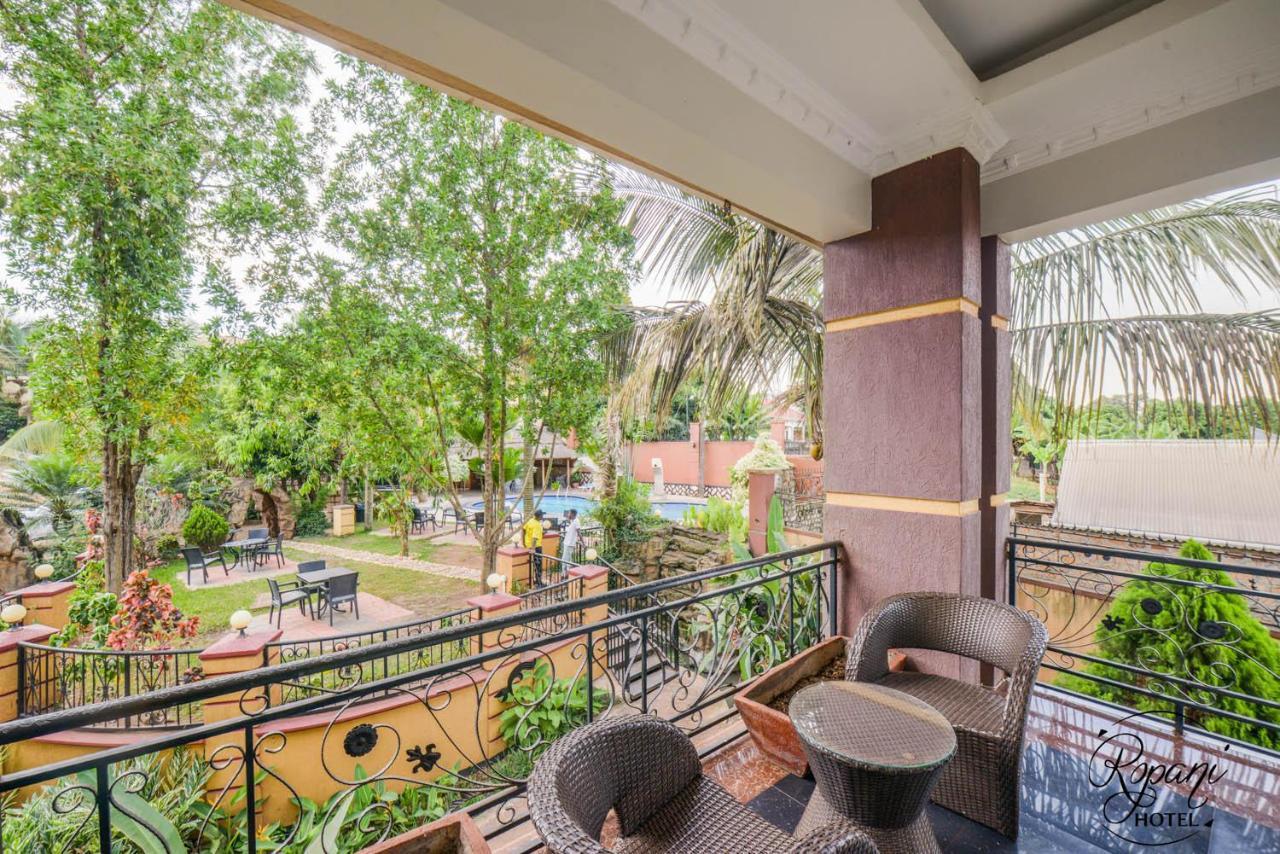 Ropani Hotel Kitende Экстерьер фото